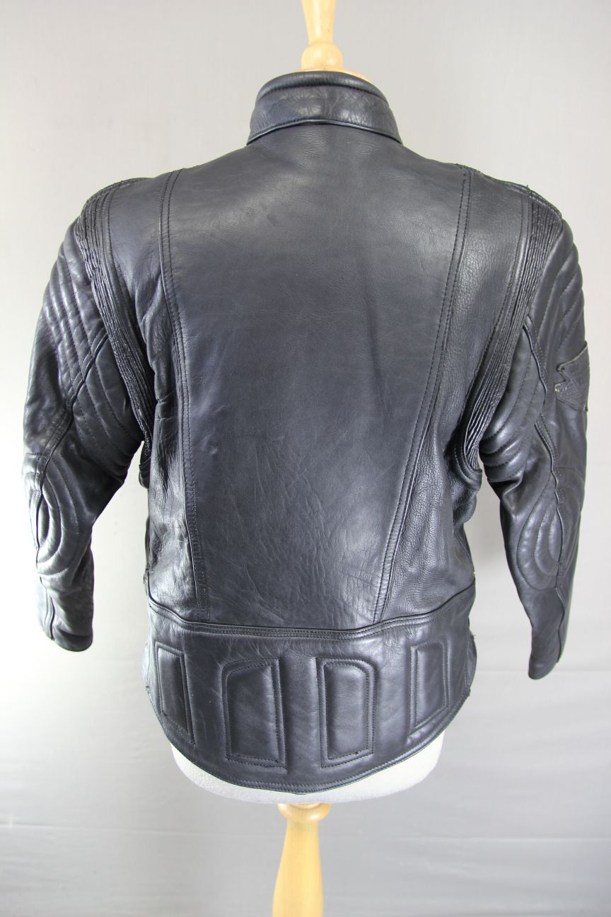 AKITO MERCURY PLUS BLACK LEATHER BIKER JACKET WITH BACK PROTECTOR: SIZE 16