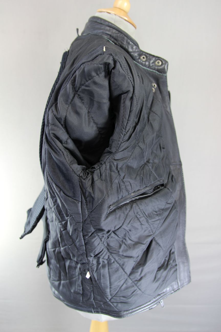 AKITO MERCURY PLUS BLACK LEATHER BIKER JACKET WITH BACK PROTECTOR: SIZE 16