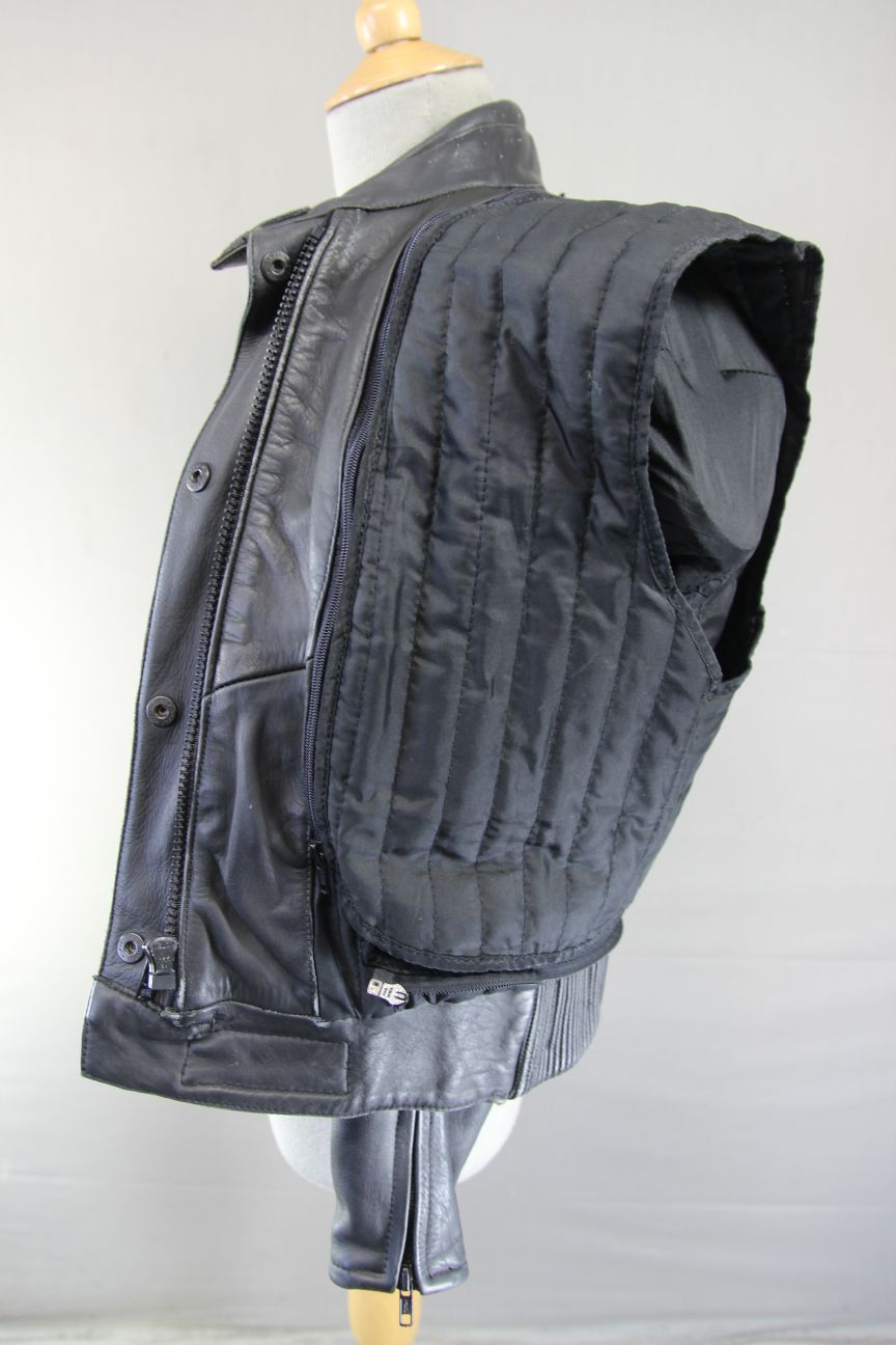 FRANK THOMAS BLACK LEATHER BIKER JACKET WITH PROTECTORS & THERMAL LINING SIZE 12