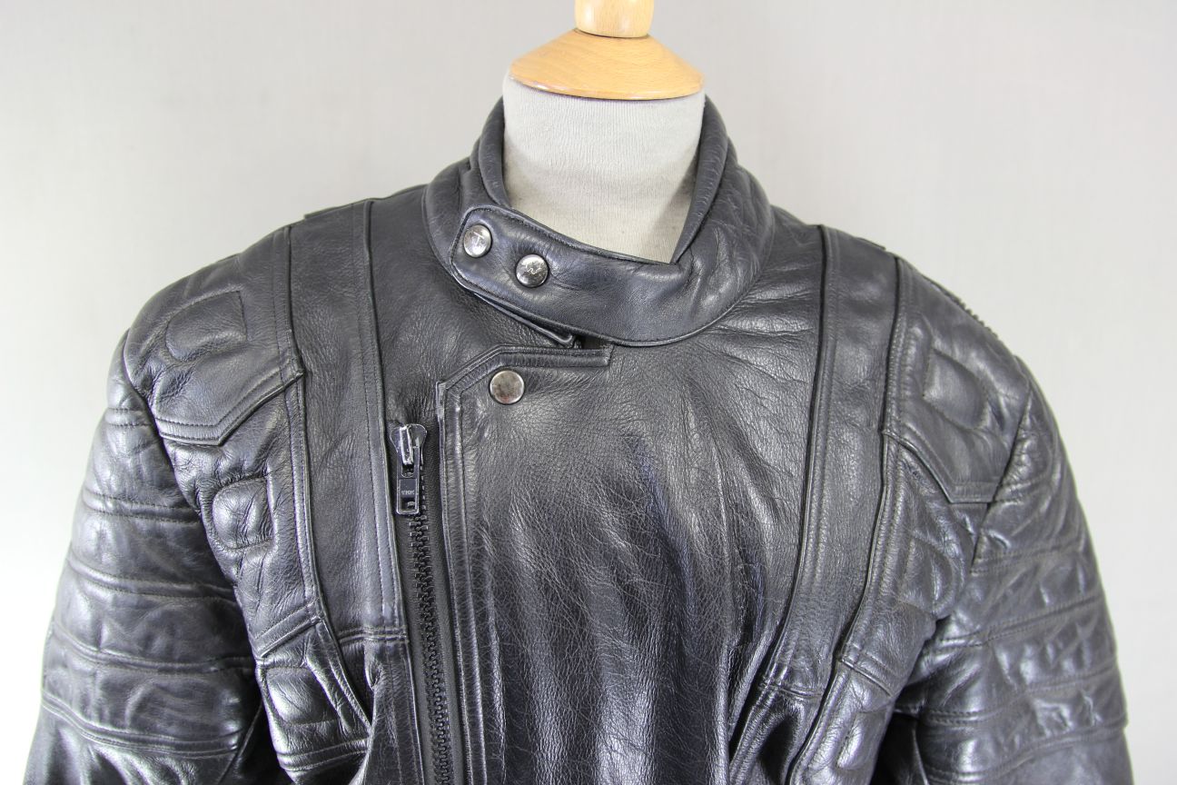 CLASSIC EURO STYLE BLACK LEATHER BIKER JACKET 40 INCH