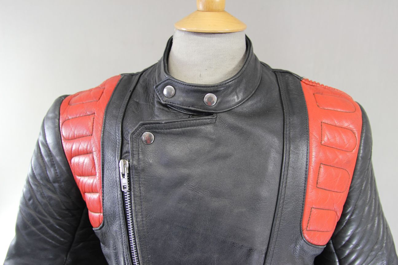 CLASSIC VINTAGE BLACK & RED COWHIDE LEATHER RED LINED BIKER JACKET 40 INCH
