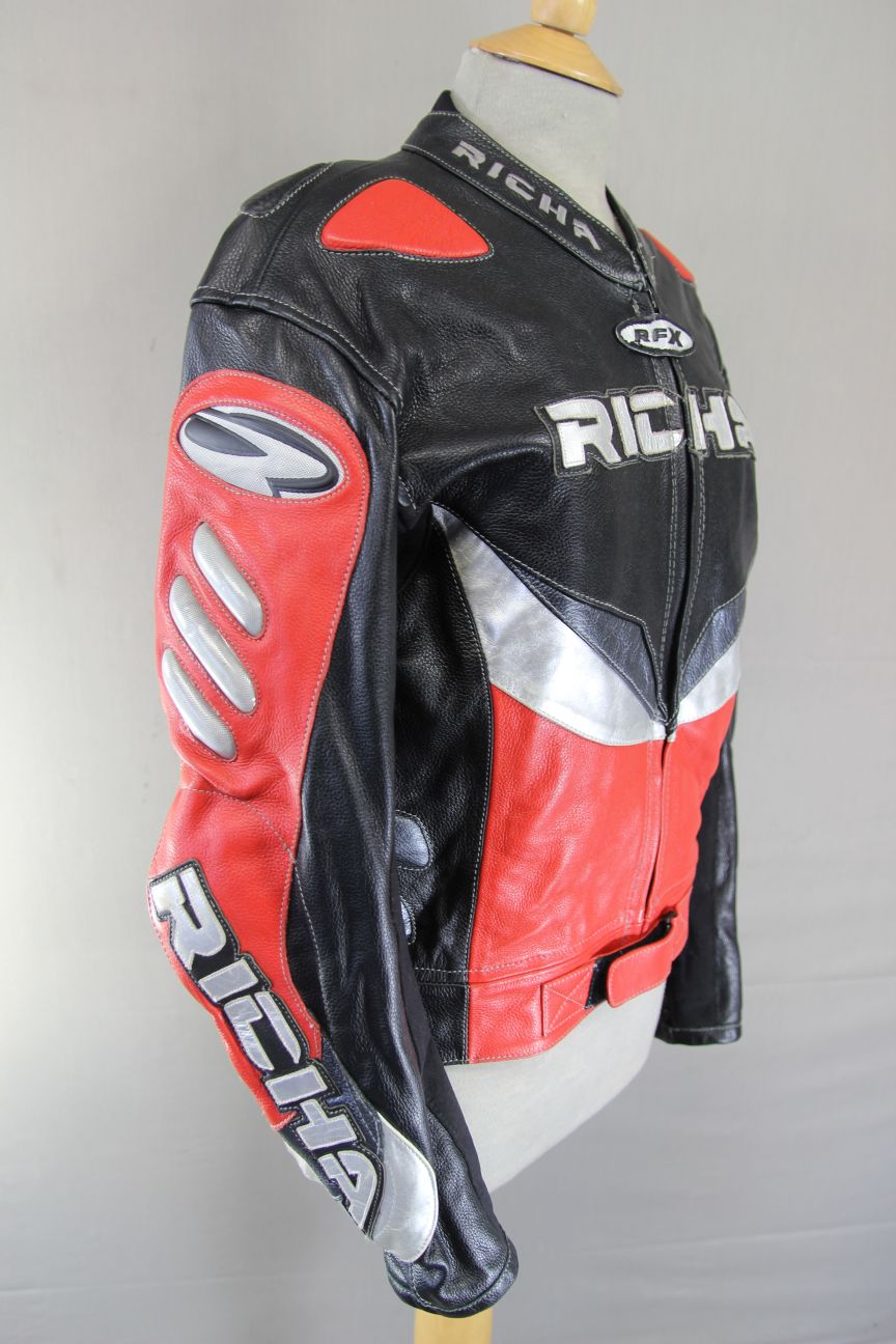 RICHA BLACK, RED & SILVER LEATHER BIKER JACKET WITH REMOVABLE CE ARMOUR: SIZE 12