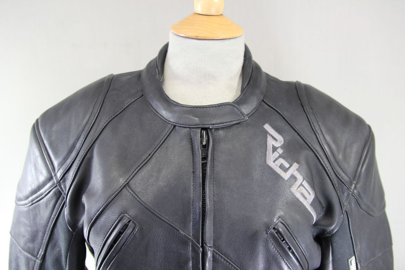 RICHA CLASSIC BLACK LEATHER BIKER JACKET WITH THERMAL LINING: SIZE 12