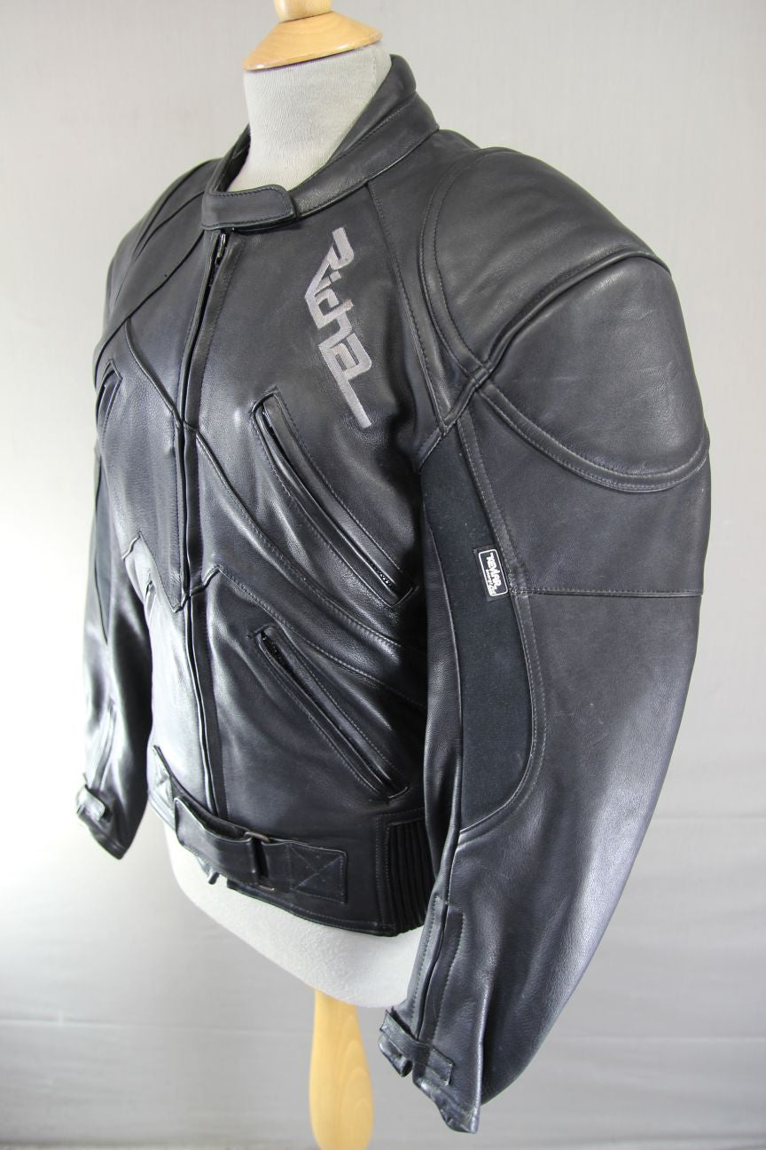 RICHA CLASSIC BLACK LEATHER BIKER JACKET WITH THERMAL LINING: SIZE 12