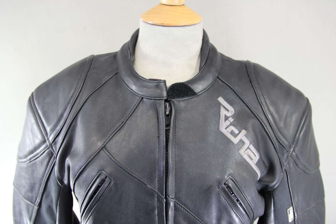 RICHA CLASSIC BLACK LEATHER BIKER JACKET WITH THERMAL LINING: SIZE 12