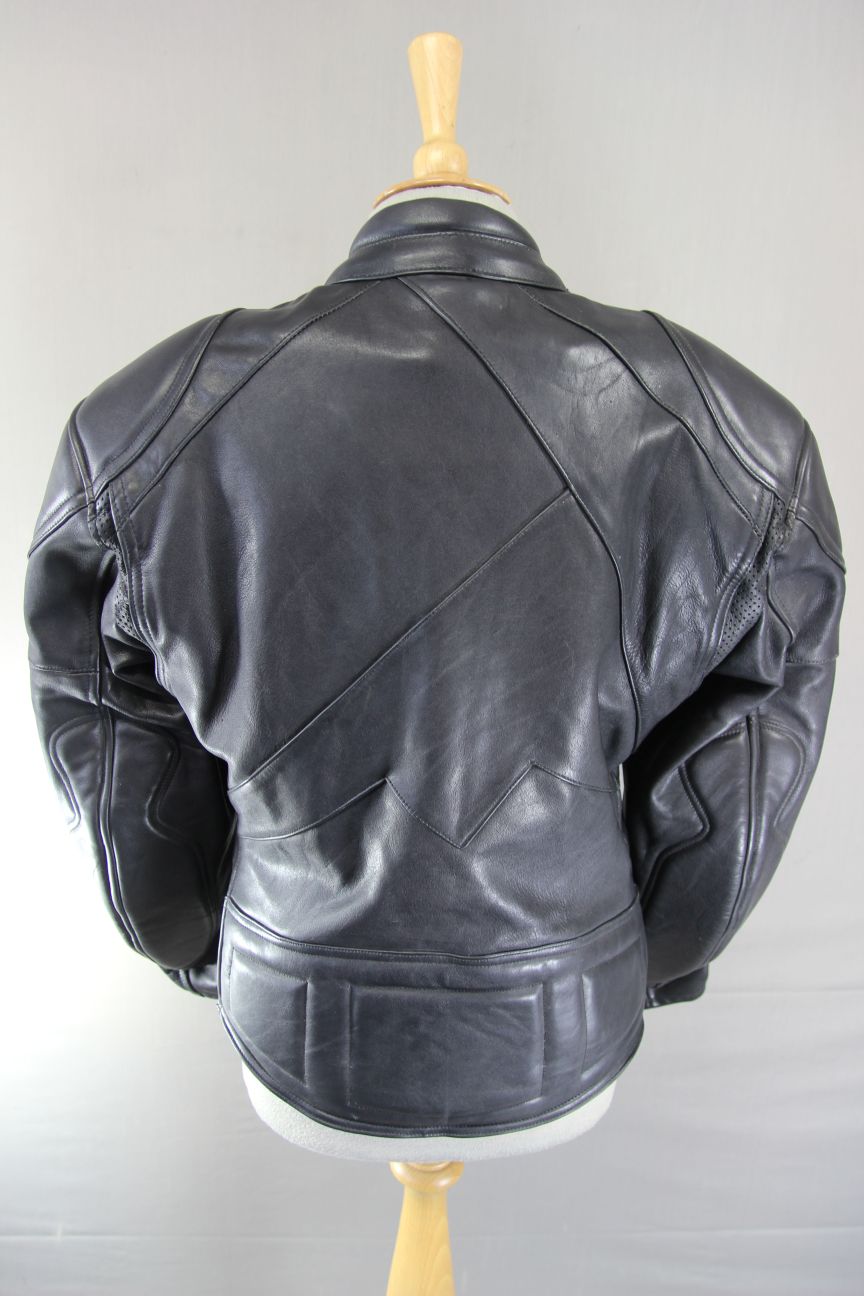 RICHA CLASSIC BLACK LEATHER BIKER JACKET WITH THERMAL LINING: SIZE 12