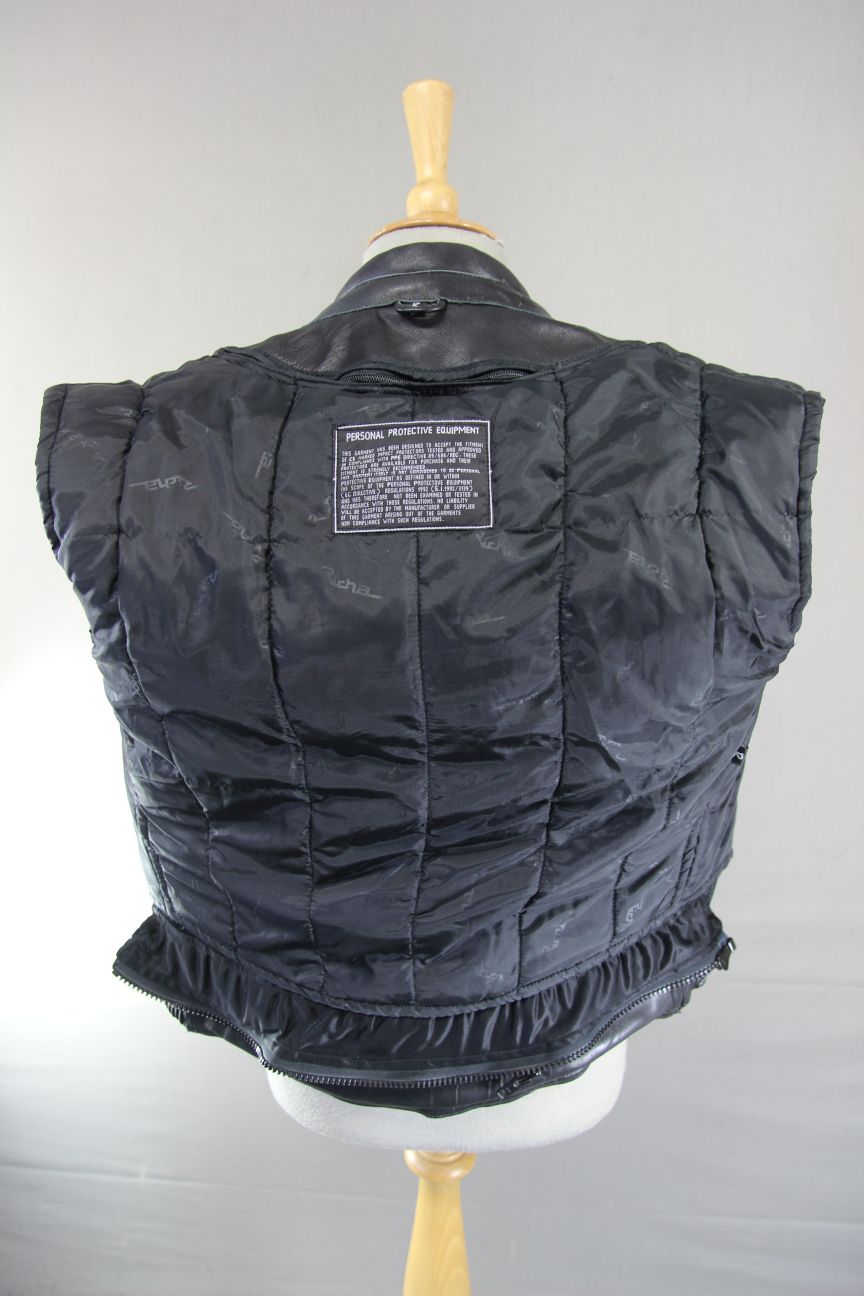 RICHA CLASSIC BLACK LEATHER BIKER JACKET WITH THERMAL LINING: SIZE 12