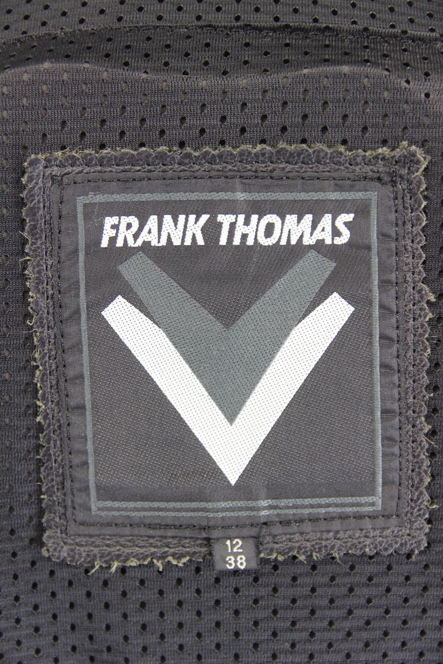 FRANK THOMAS BLACK LEATHER BIKER JACKET WITH BACK & SHOULDER PROTECTORS: SIZE 12