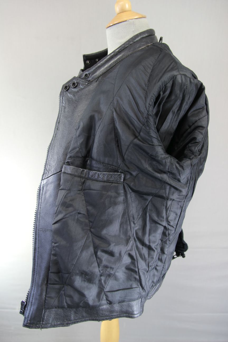 CLASSIC BLACK LEATHER BIKER JACKET: SIZE 12 34-36 INCH CHEST