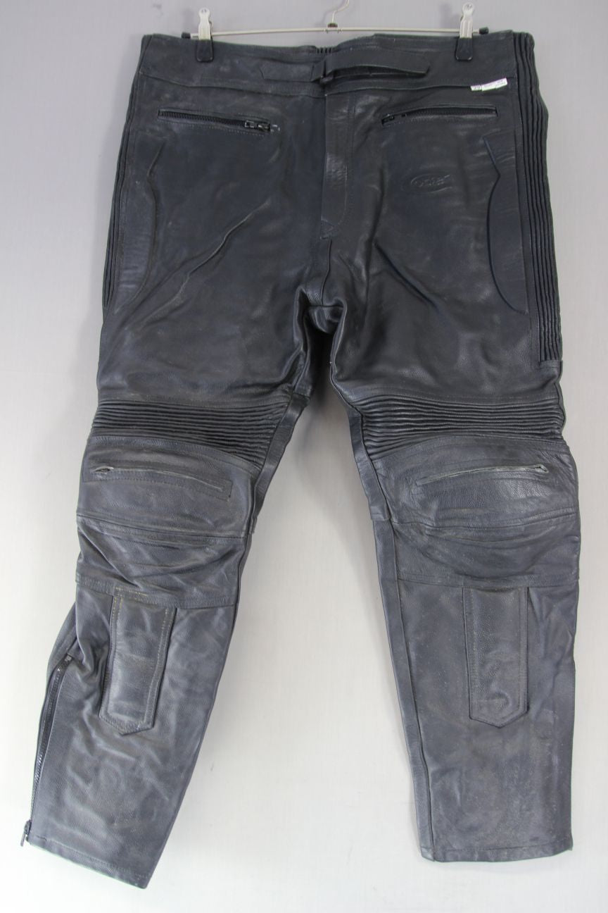 CITY OF LEATHER BLACK BIKER TROUSERS+KNEE ARMOUR WAIST 40/INSIDE LEG 29" (SHORT)
