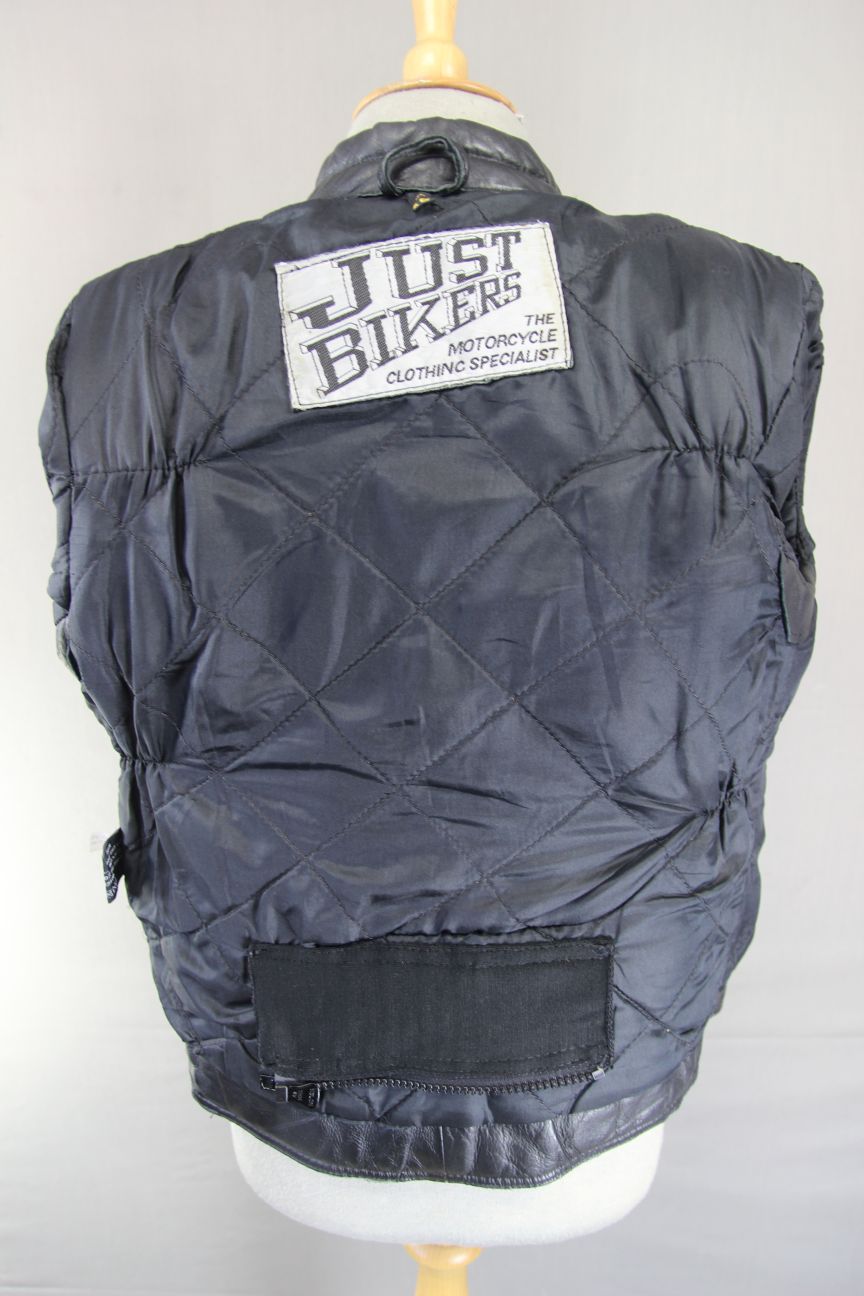 CLASSIC JUST BIKERS BLACK LEATHER COTTON LINED BIKER JACKET: SIZE 10 34 INCH