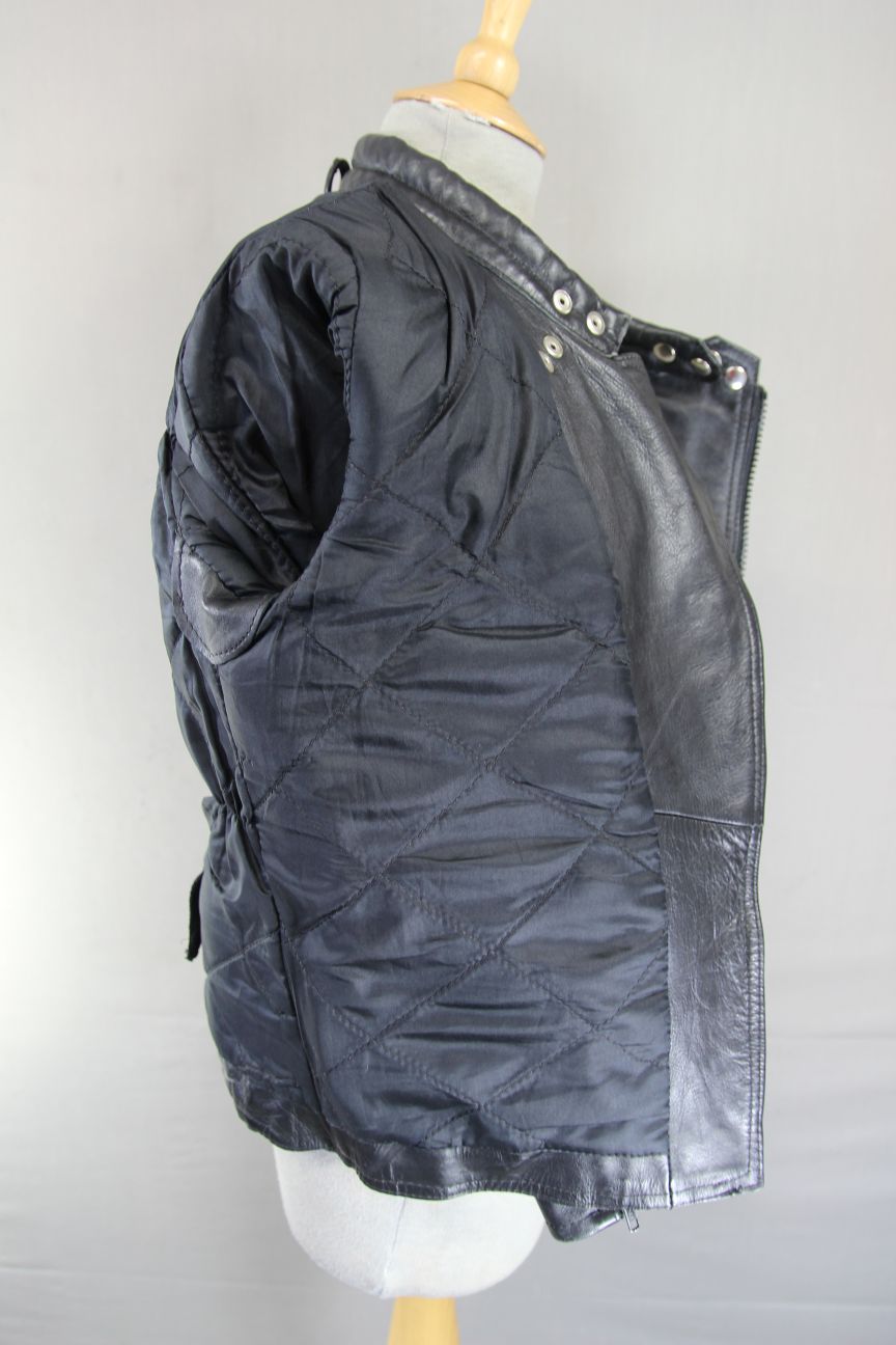 CLASSIC JUST BIKERS BLACK LEATHER COTTON LINED BIKER JACKET: SIZE 10 34 INCH