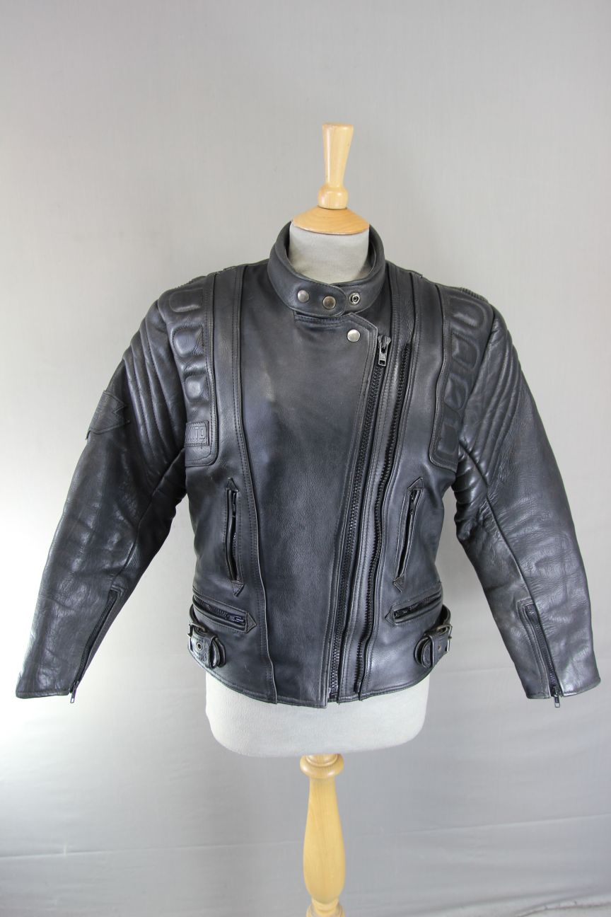 AKITO MERCURY PLUS CLASSIC BLACK LEATHER BIKER JACKET: SIZE 14