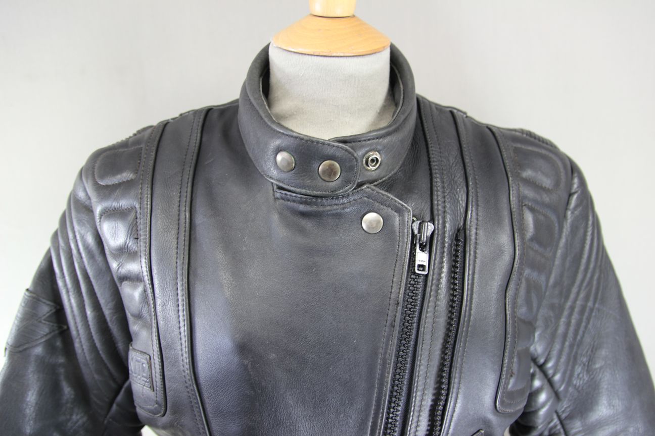 AKITO MERCURY PLUS CLASSIC BLACK LEATHER BIKER JACKET: SIZE 14