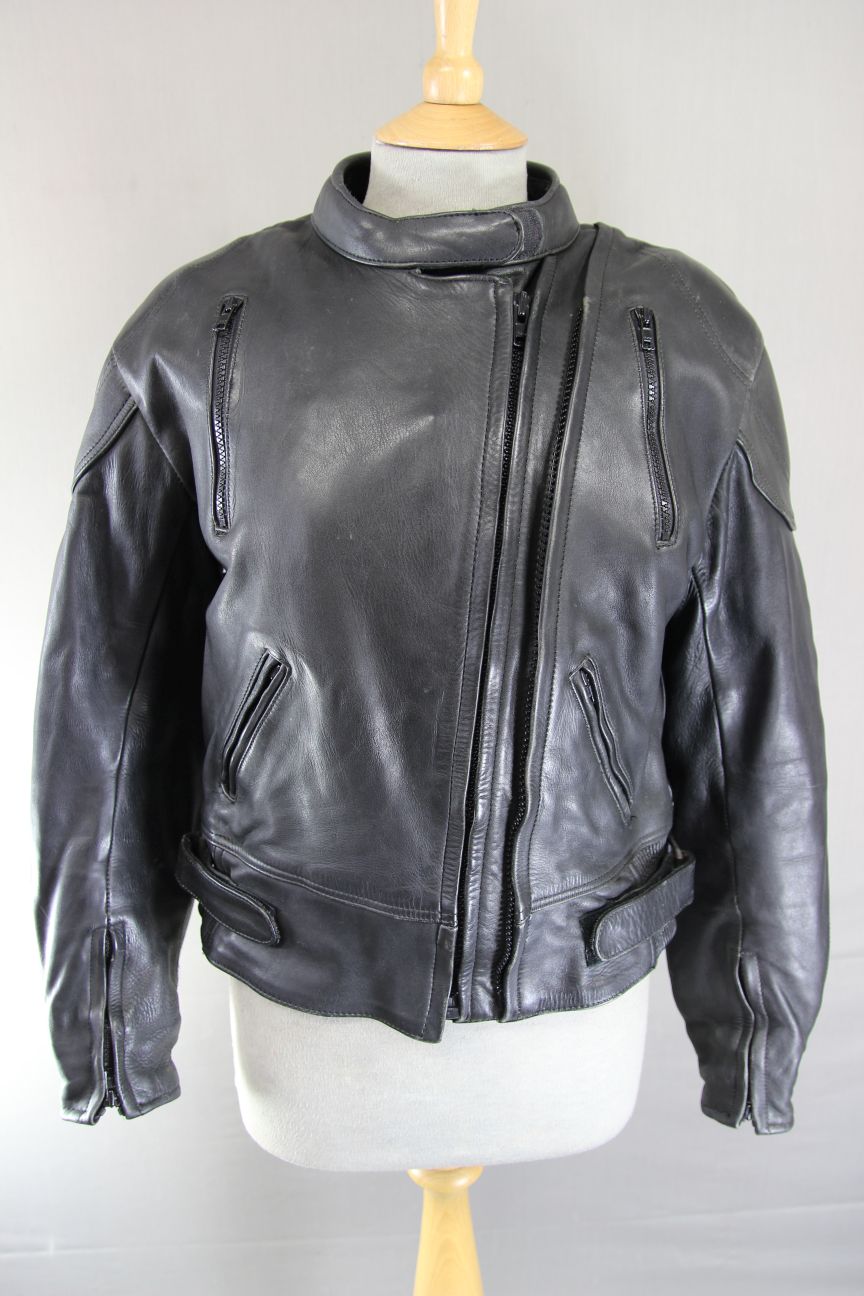 ASHMAN BLACK COWHIDE LEATHER BIKER JACKET + PROTECTORS & THERMAL LINING: SIZE 14