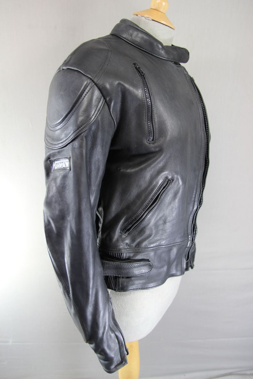ASHMAN BLACK COWHIDE LEATHER BIKER JACKET + PROTECTORS & THERMAL LINING: SIZE 14
