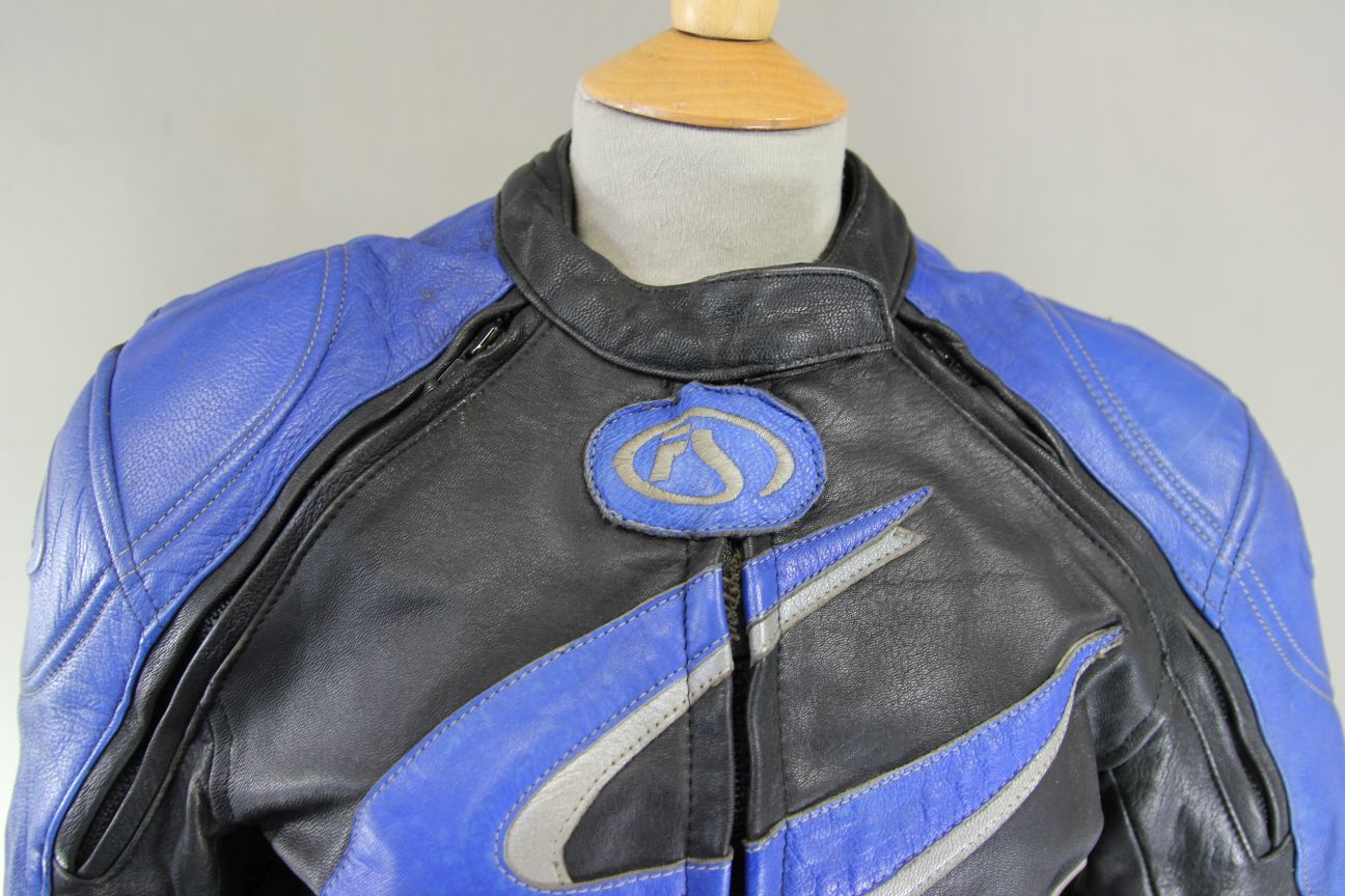 FIELDSHEER BLACK, BLUE & SILVER LEATHER BIKER JACKET WITH PROTECTORS: SIZE 10