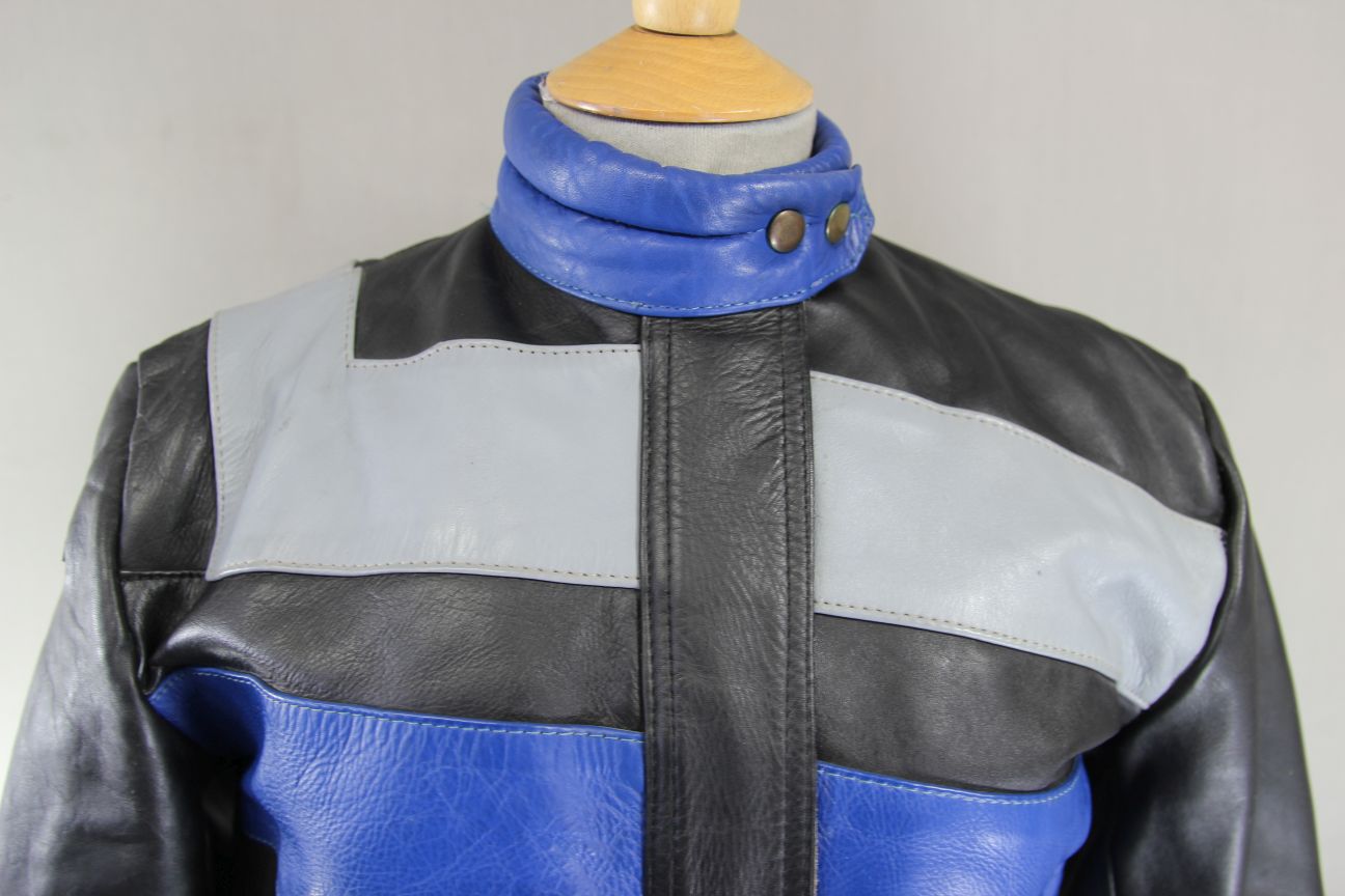 BLACK, BLUE & GREY KETT COWHIDE LEATHER BIKER JACKET: SIZE 14 36-38 INCH CHEST