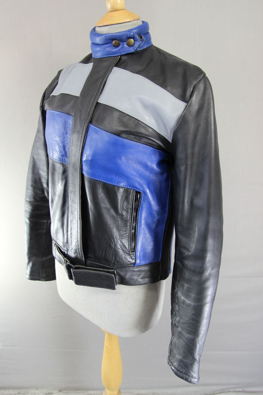 BLACK, BLUE & GREY KETT COWHIDE LEATHER BIKER JACKET: SIZE 14 36-38 INCH CHEST