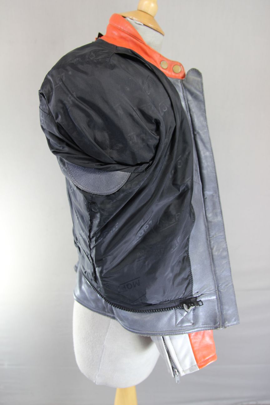MQP SIGMA SILVER, RED & BLACK LEATHER BIKER JACKET WITH BACK PROTECTOR: SIZE 16