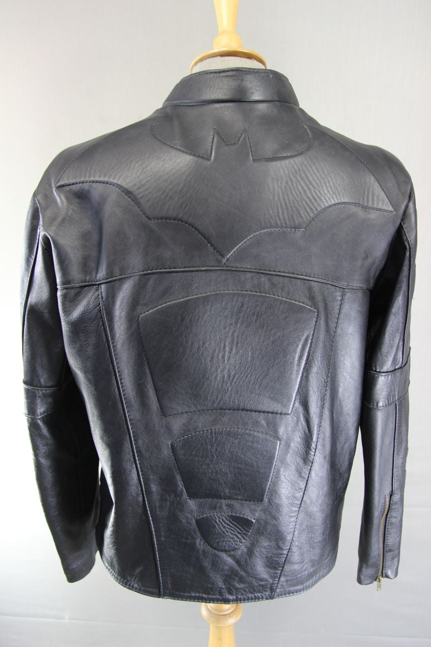 CLASSIC 'BATMAN' BLACK LEATHER BIKER STYLE JACKET 40 INCH