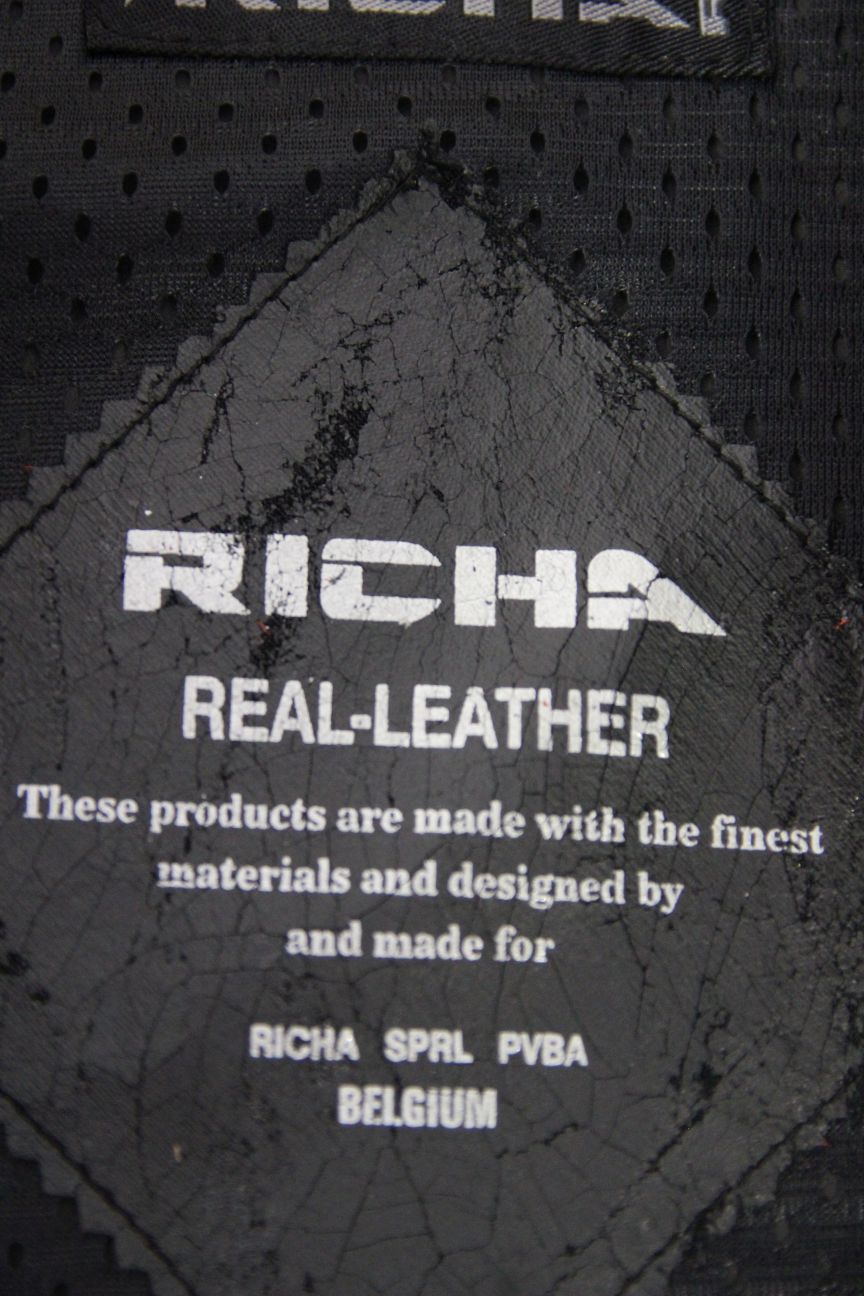 RICHA 2 PIECE BLACK, RED, WHITE & SILVER LEATHER BIKER SUIT + CE ARMOUR: SIZE 12