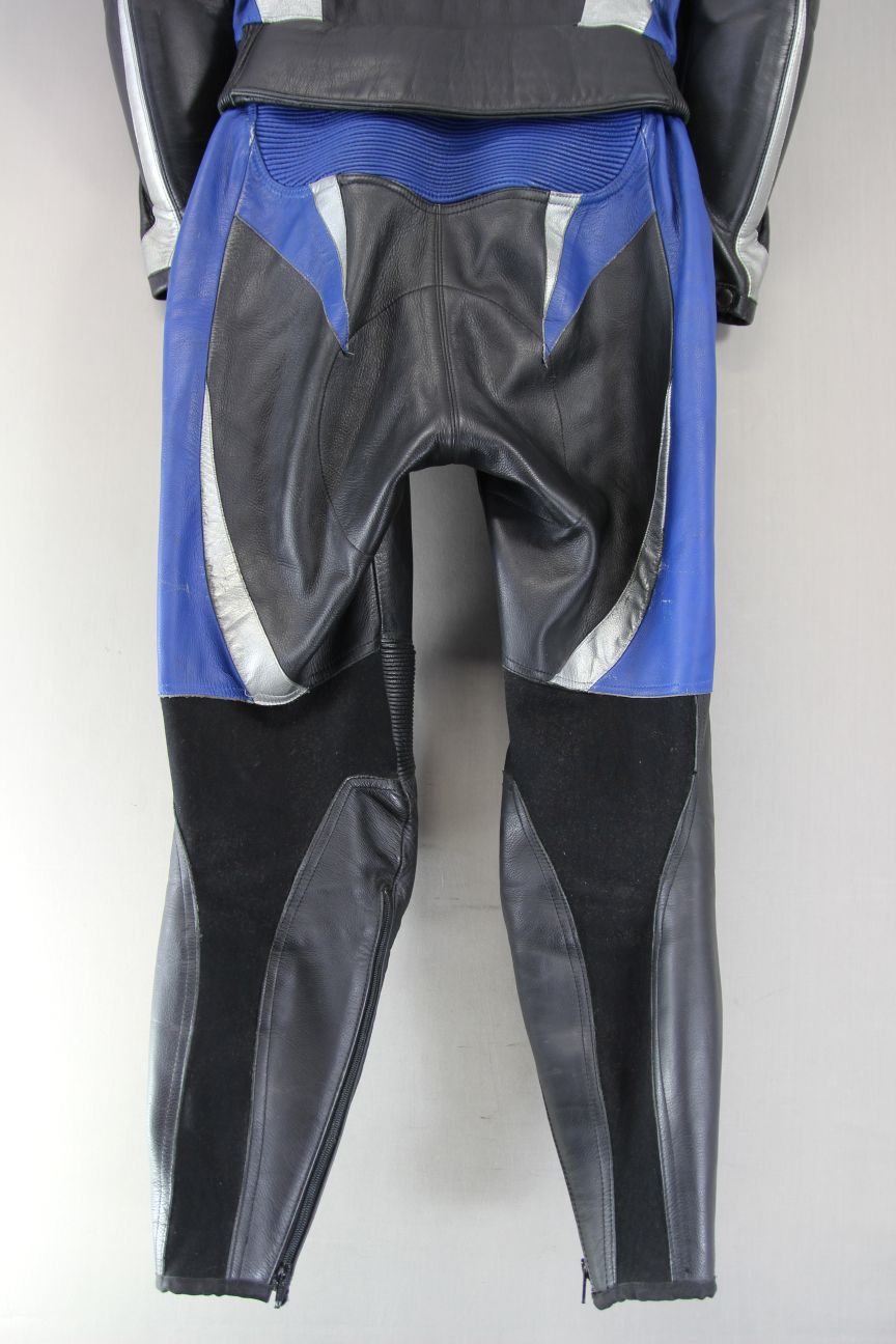CORNER 2 PIECE BLACK, BLUE, SILVER & WHITE LEATHER BIKER SUIT + CE ARMOUR 36 IN
