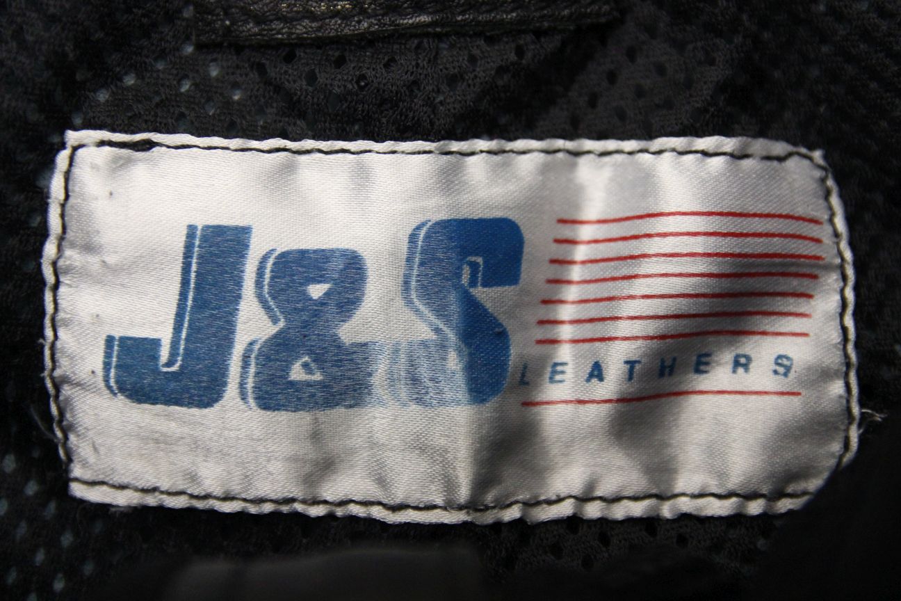 J&S BLACK LEATHER BIKER TROUSERS WITH KNEE SLIDERS WAIST 30-32IN/INSIDE LEG 30IN
