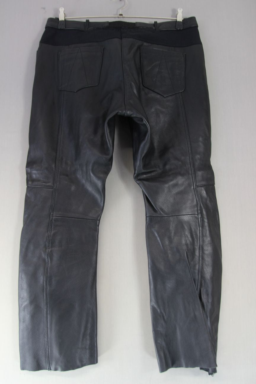 RICHA BLACK LEATHER & TEXTILE BIKER JEANS: SIZE 18/WAIST 36 IN/INSIDE LEG 29 IN