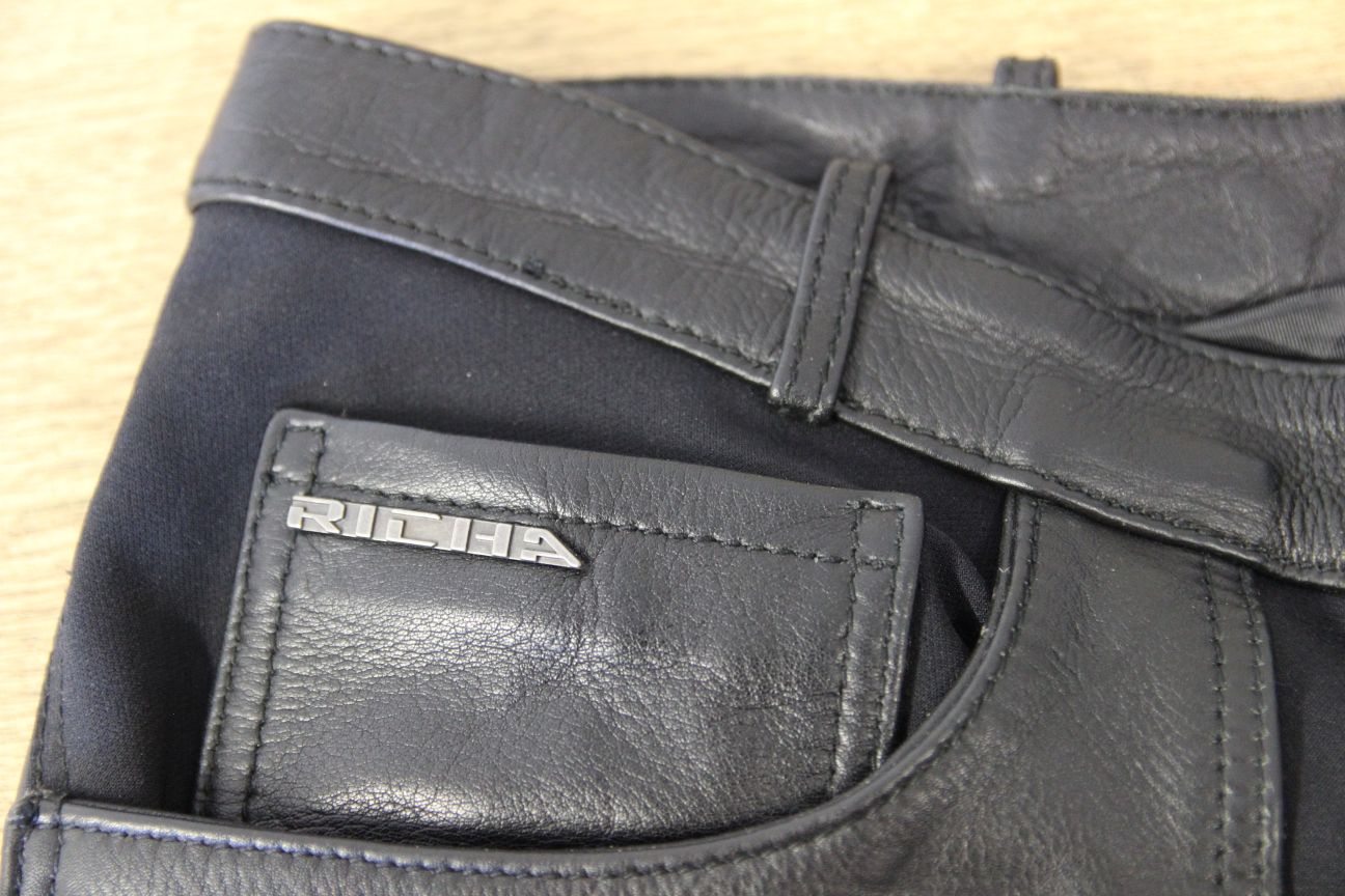 RICHA BLACK LEATHER & TEXTILE BIKER JEANS: SIZE 18/WAIST 36 IN/INSIDE LEG 29 IN