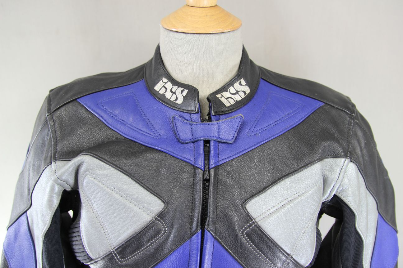 IXS BLACK, BLUE, SILVER & WHITE LEATHER BIKER JACKET WITH CE ARMOUR 32-34 INCH