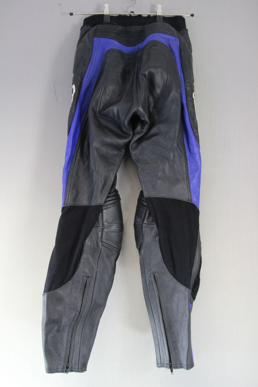 HEIN GERICKE LEATHER BIKER TROUSERS + CE ARMOUR & KNEE SLIDERS WAIST 28"/LEG 31"