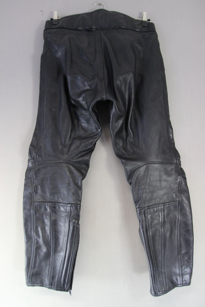 FRANK THOMAS BLACK LEATHER BIKER TROUSERS: WAIST 32-34 INCH/INSIDE LEG 31 INCH