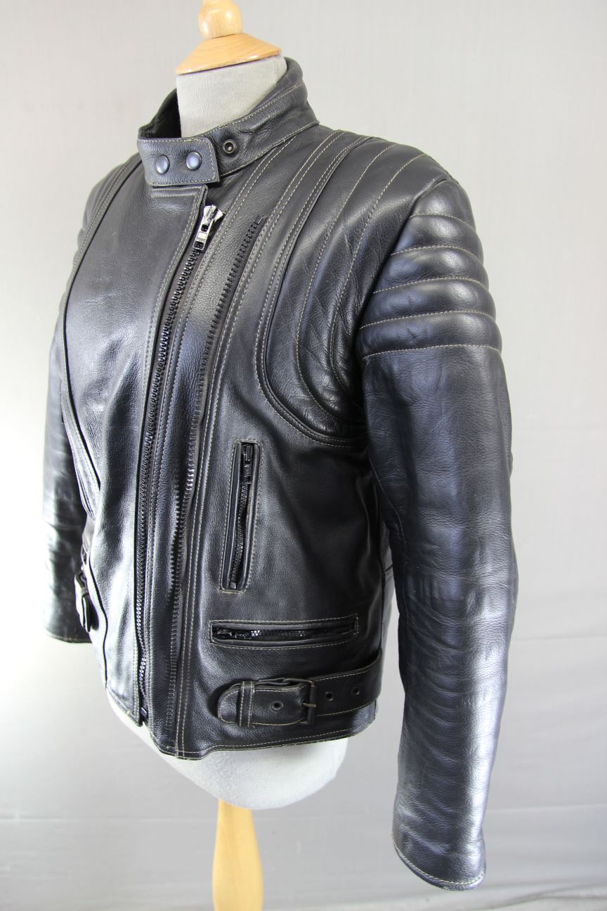 JTS BLACK LEATHER BIKER JACKET WITH REMOVABLE PROTECTORS 36-38 INCH