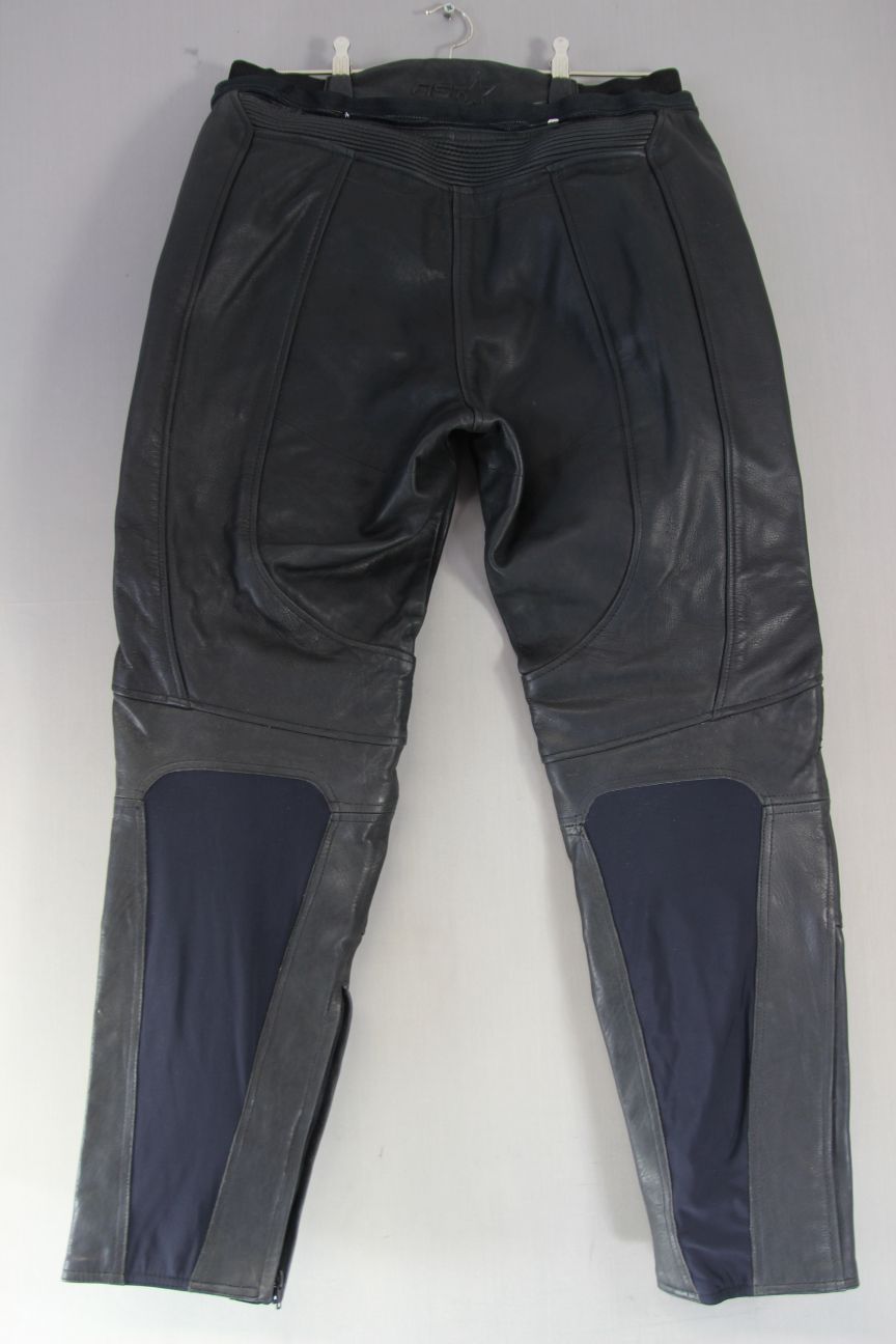 RST BLACK LEATHER BIKER TROUSERS + CE ARMOUR SIZE 18: WAIST 34"INSIDE LEG 30.5"