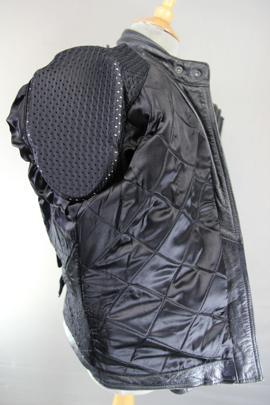 JTS BLACK LEATHER BIKER JACKET WITH REMOVABLE PROTECTORS 36-38 INCH