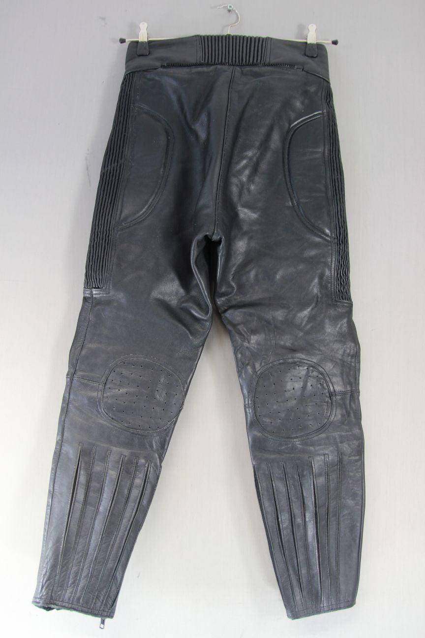 J&S BLACK LEATHER BIKER TROUSERS SIZE 12: WAIST 28"/INSIDE LEG 25.5" (SHORT FIT)