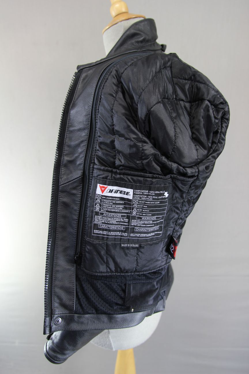 DAINESE BLACK & SILVER LEATHER BIKER JACKET WITH CE ARMOUR & THERMAL LINING 32IN