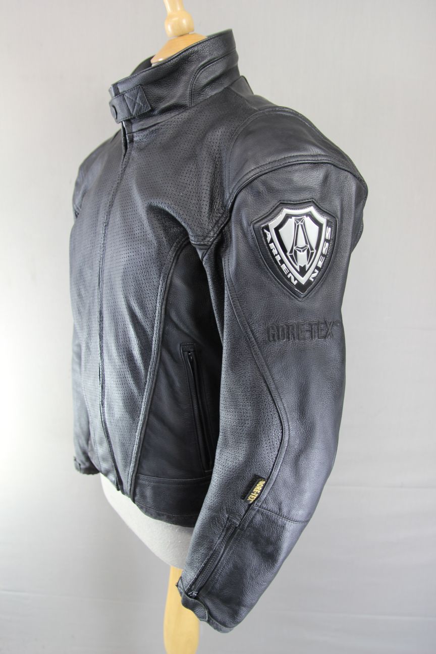 ARLEN NESS BLACK LEATHER/GORE-TEX BIKER JACKET WITH ADDITIONAL LININGS 36-38"/S
