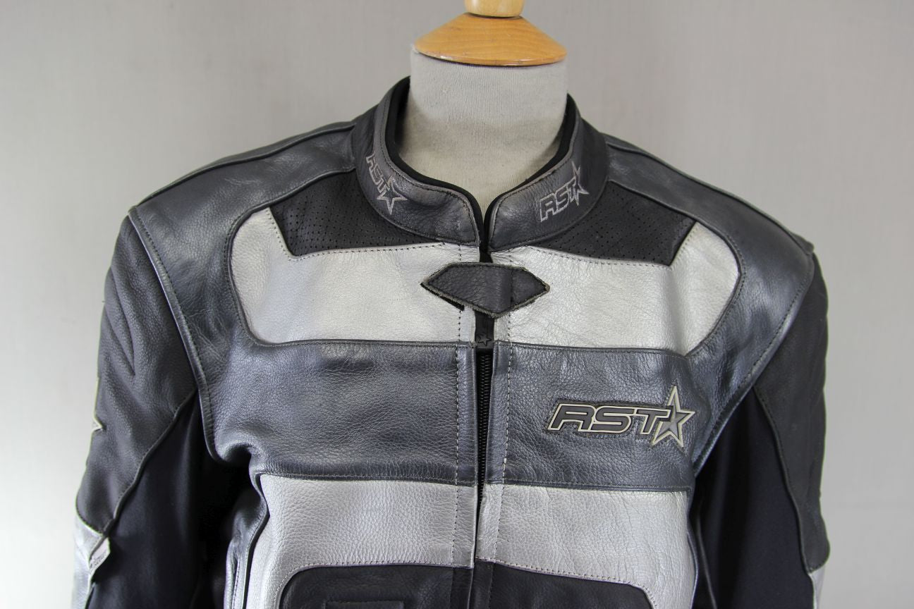 RST BLACK, SILVER & WHITE LEATHER BIKER JACKET + SHOULDER/ELBOW ARMOUR: SIZE 16