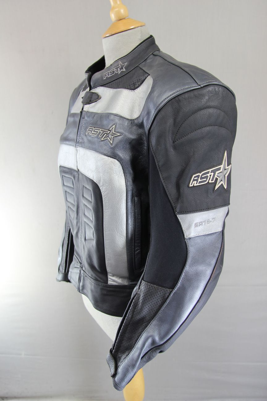 RST BLACK, SILVER & WHITE LEATHER BIKER JACKET + SHOULDER/ELBOW ARMOUR: SIZE 16