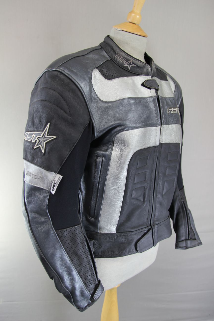 RST BLACK, SILVER & WHITE LEATHER BIKER JACKET + SHOULDER/ELBOW ARMOUR: SIZE 16