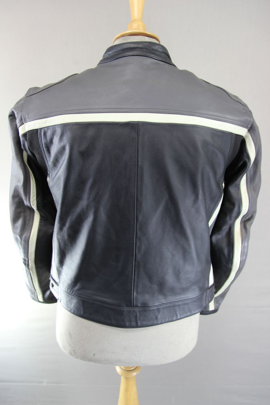 DUCATI ITALIAN MADE LEATHER BIKER JACKET WITH CE ARMOUR & THERMAL LINING 36 IN/S