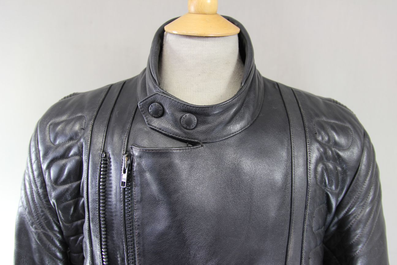 CLASSIC WEISE BLACK LEATHER BIKER JACKET WITH BACK COMFORT PAD 42-44 INCH/LARGE