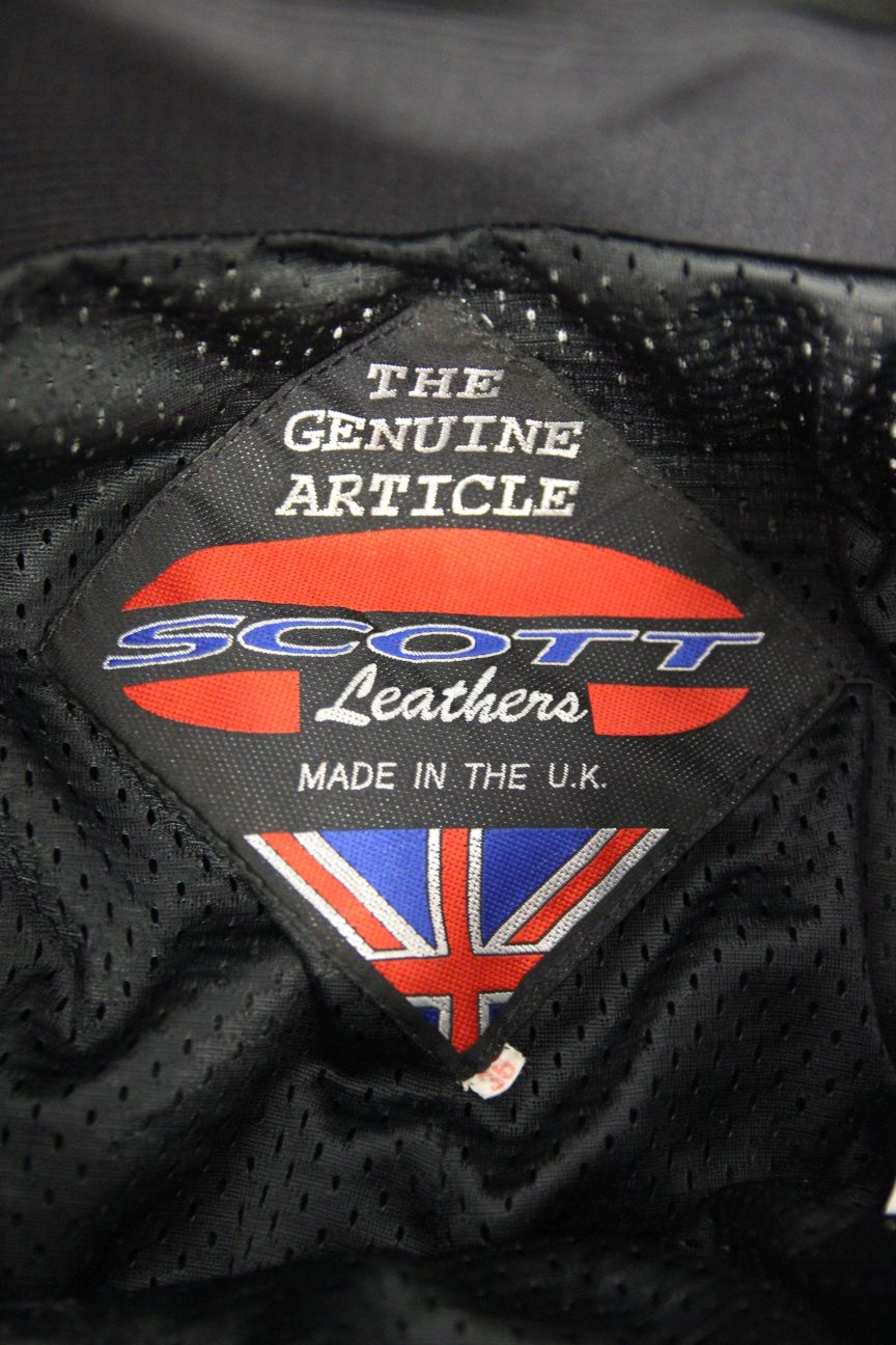 BRITISH MADE SCOTT LEATHERS BIKER TRSRS + ARMOUR/KNEE SLIDERS: WAIST 36"/LEG 31"