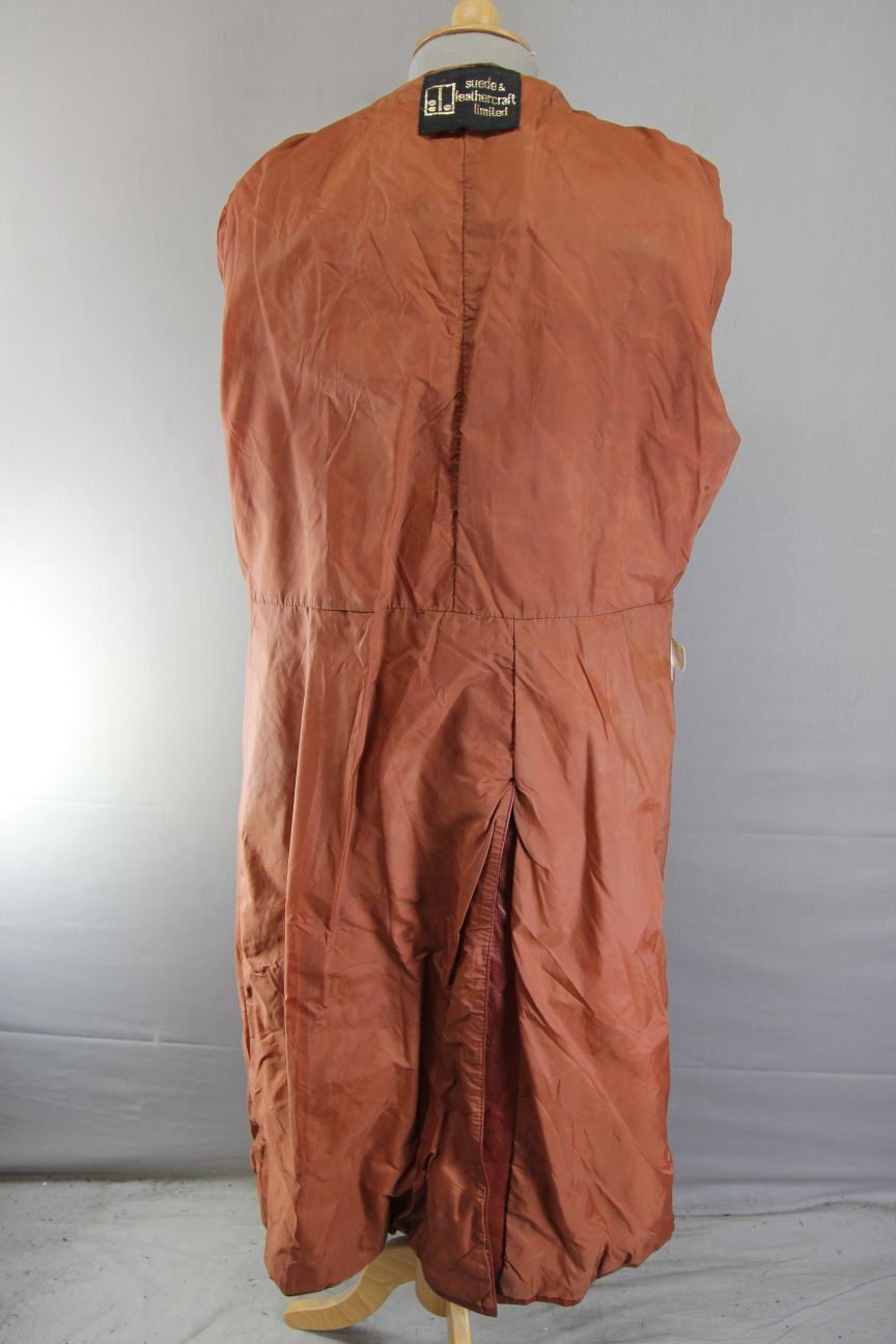 VINTAGE 70S BROWN SUEDE & LEATHERCRAFT LTD CLASSIC FULL LENGTH TRENCHCOAT 36-38"