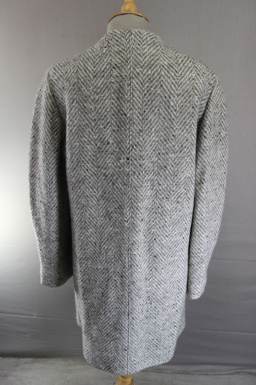 SUPERB GREY HERRINGBONE WOOL RICH BLEND SUEDE LEATHER TRIIMED COAT 36 INCH