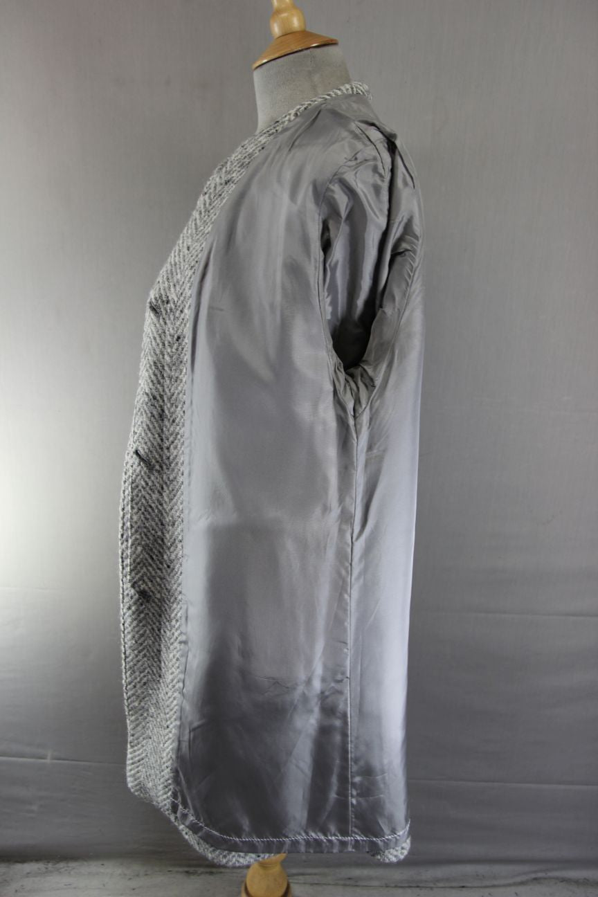 SUPERB GREY HERRINGBONE WOOL RICH BLEND SUEDE LEATHER TRIIMED COAT 36 INCH