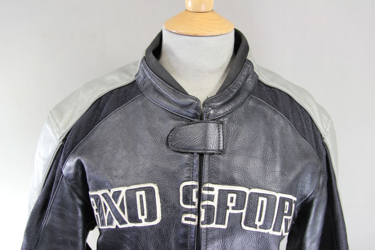 AXO SPORT BLACK & SILVER LEATHER BIKER JACKET + SHOULDER & ELBOW CE ARMOUR 38 IN