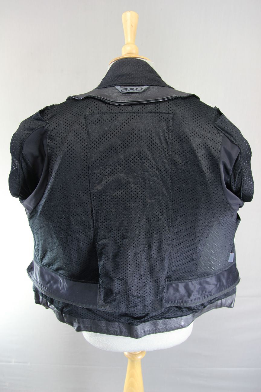 AXO SPORT BLACK & SILVER LEATHER BIKER JACKET + SHOULDER & ELBOW CE ARMOUR 38 IN